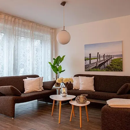 130qm Haus Mit 3 Schlafzimmern, Sauna, Parkplatz