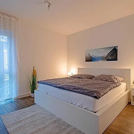 130qm Haus Mit 3 Schlafzimmern, Sauna, Parkplatz Apartment Luneburg