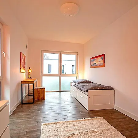 Apartment 130qm Haus Mit 3 Schlafzimmern, Sauna, Parkplatz *